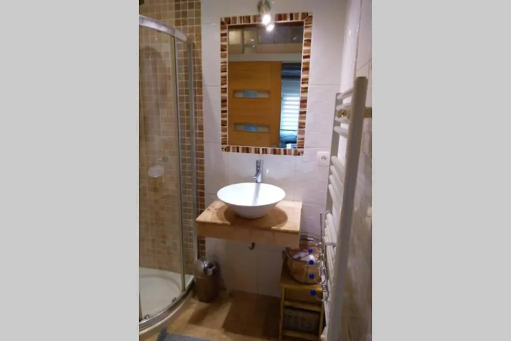 Appartement De Charme Au Coeur Du Vieil Antibes